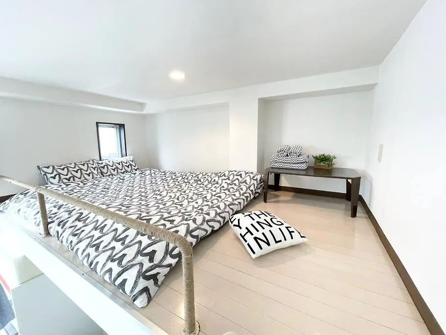 Апартаменты Hc1新宿最中心 Shinjuku Loft Room Токио